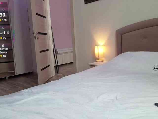 FemdomLadyMaria webcam