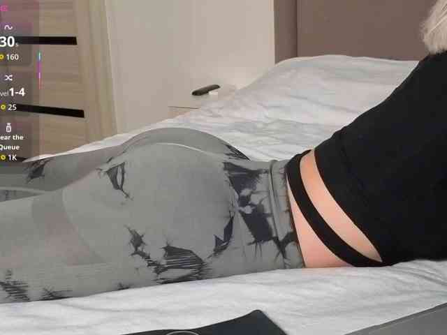 FemdomLadyMaria webcam