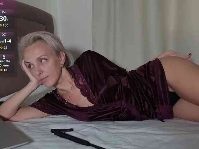 FemdomLedyMaria webcam