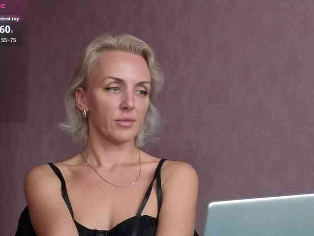 FemdomLedyMaria webcam