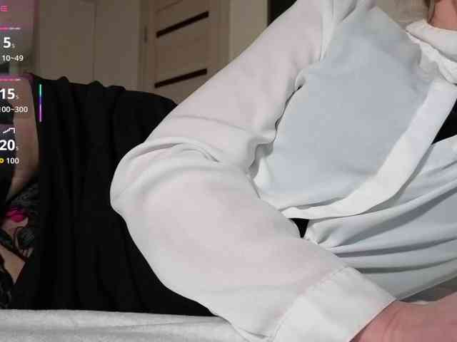 FemdomLadyMaria webcam