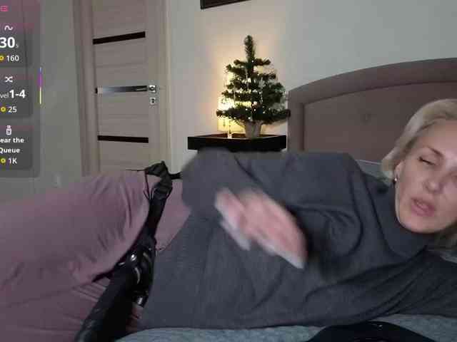 FemdomLadyMaria webcam