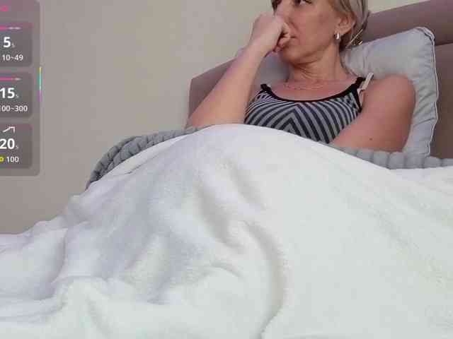 FemdomLadyMaria webcam