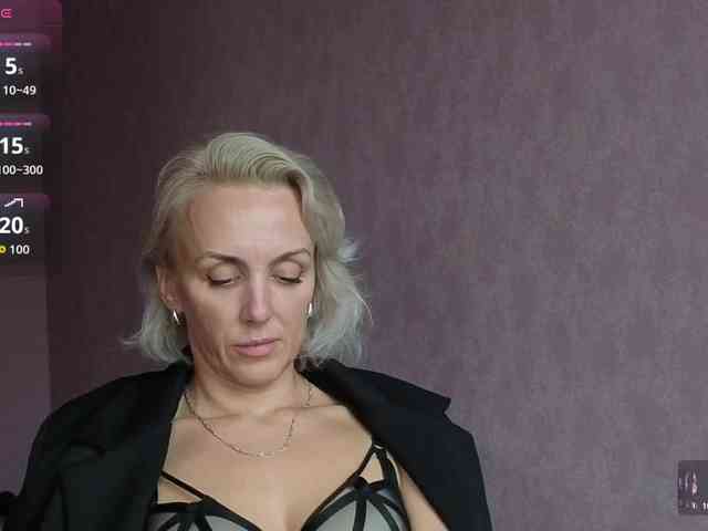 FemdomLedyMaria webcam