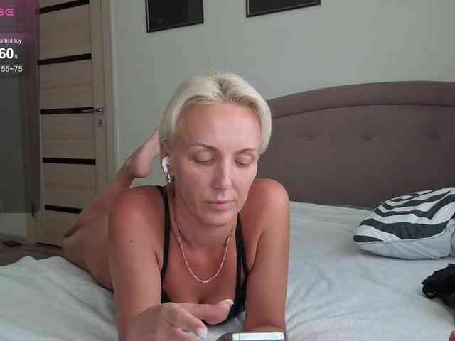 FemdomLedyMaria webcam