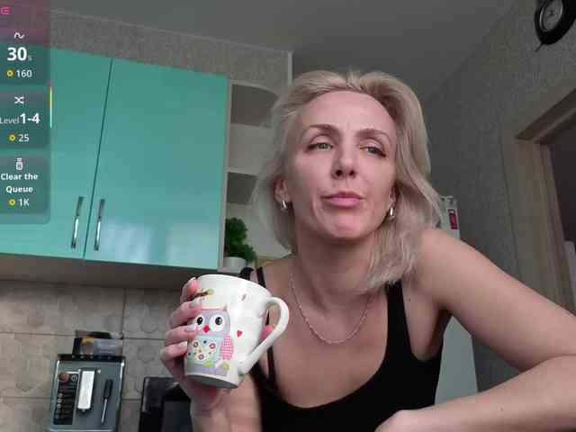 FemdomLadyMaria webcam
