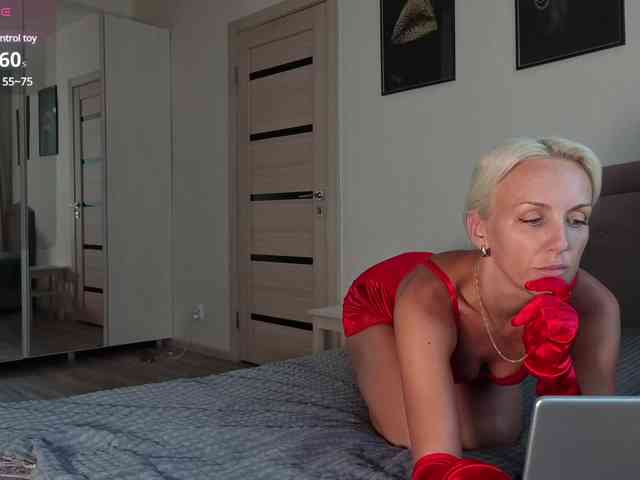 FemdomLedyMaria webcam