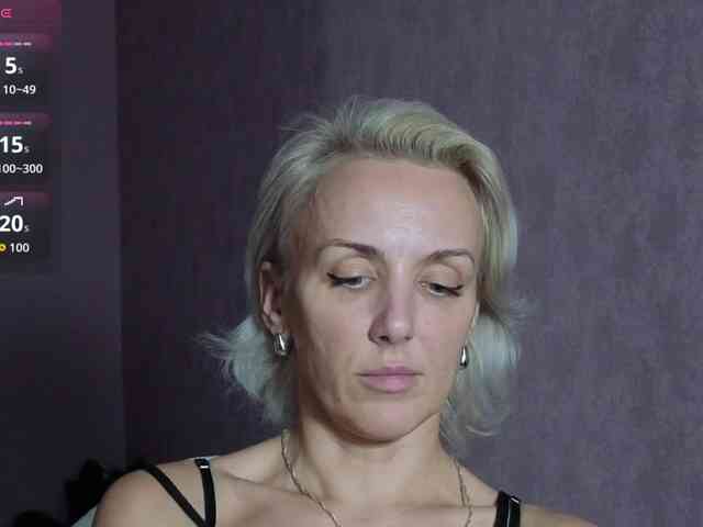 FemdomLedyMaria webcam