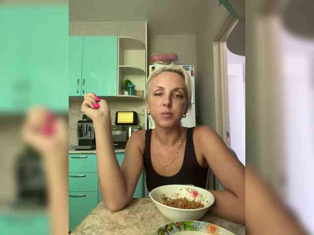 FemdomLedyMaria webcam