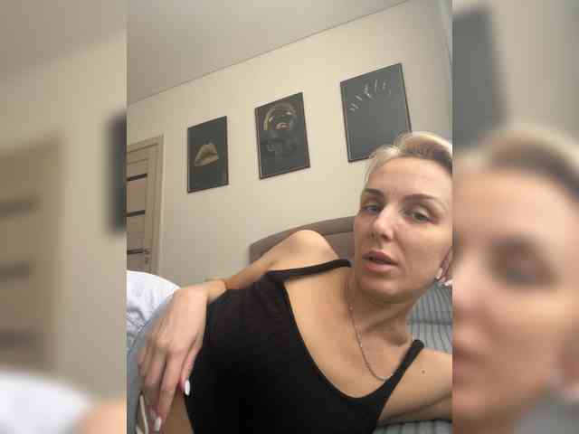 FemdomLadyMaria webcam