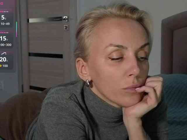 FemdomLadyMaria webcam