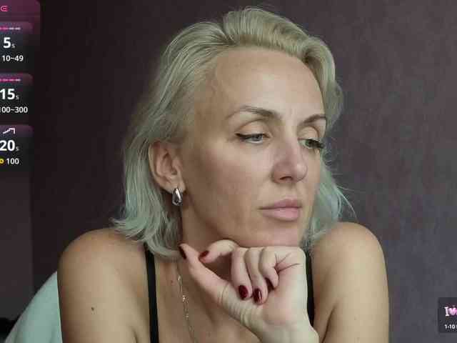 FemdomLedyMaria webcam