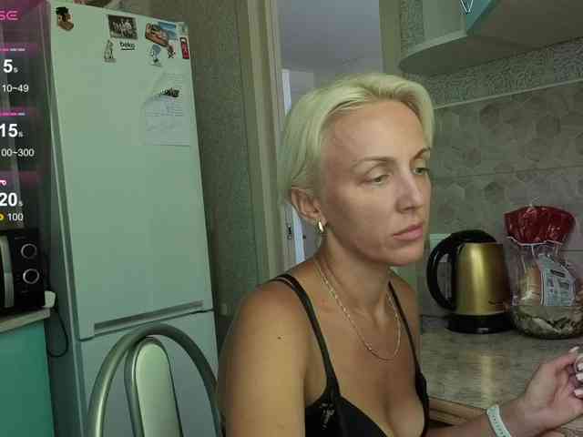 FemdomLedyMaria webcam