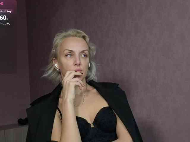 FemdomLedyMaria webcam