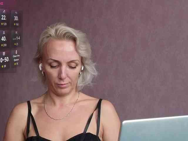 FemdomLedyMaria webcam