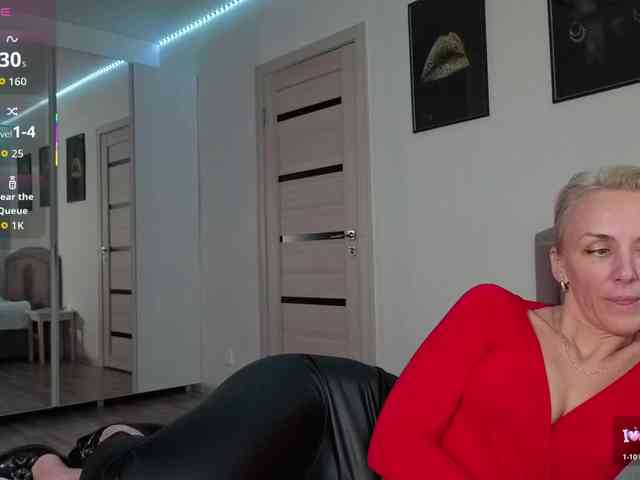 FemdomLadyMaria webcam