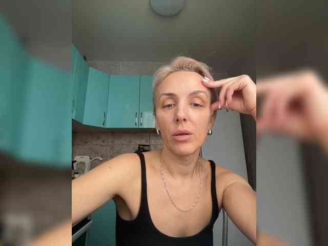 FemdomLadyMaria webcam