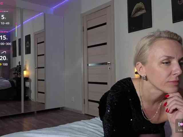 FemdomLadyMaria webcam