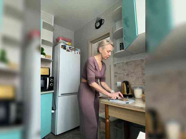 FemdomLadyMaria webcam