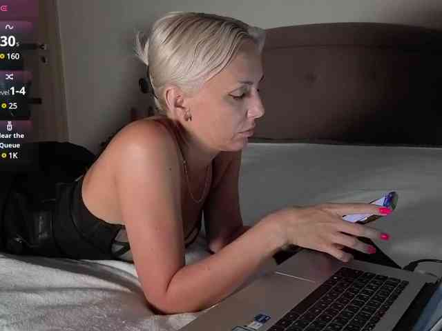 FemdomLedyMaria webcam