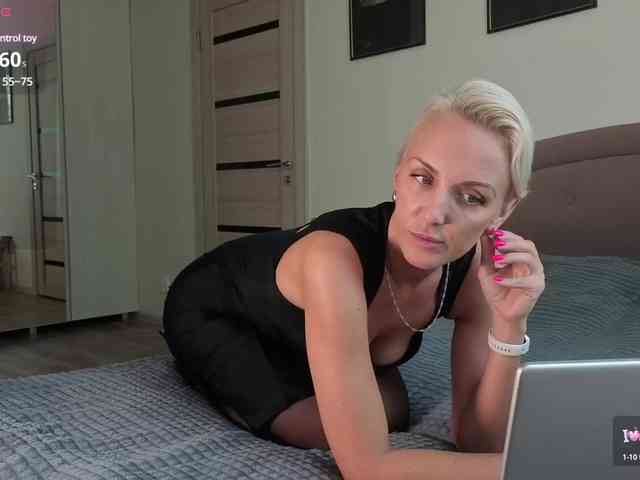 FemdomLedyMaria webcam