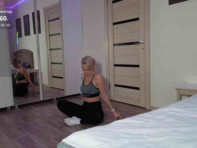 FemdomLadyMaria webcam