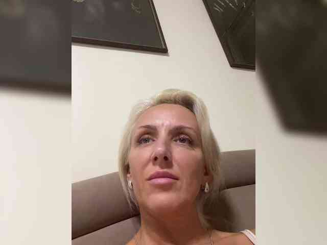 FemdomLedyMaria webcam