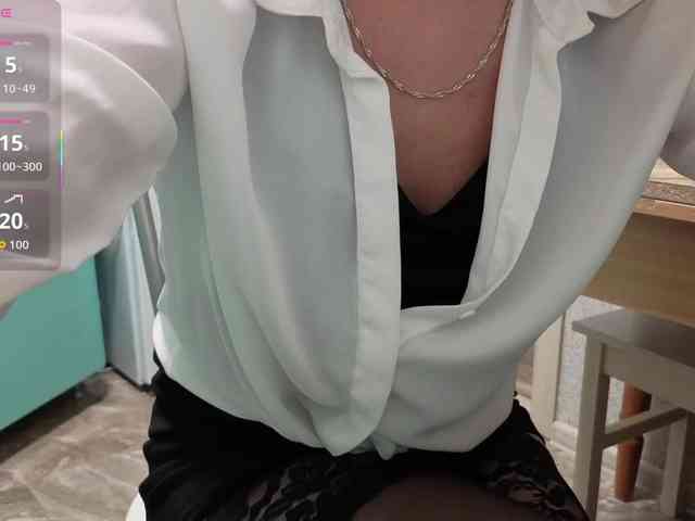 FemdomLadyMaria webcam