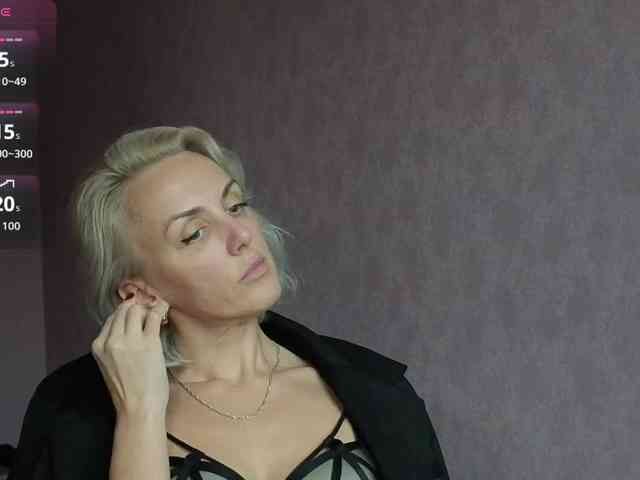 FemdomLedyMaria webcam