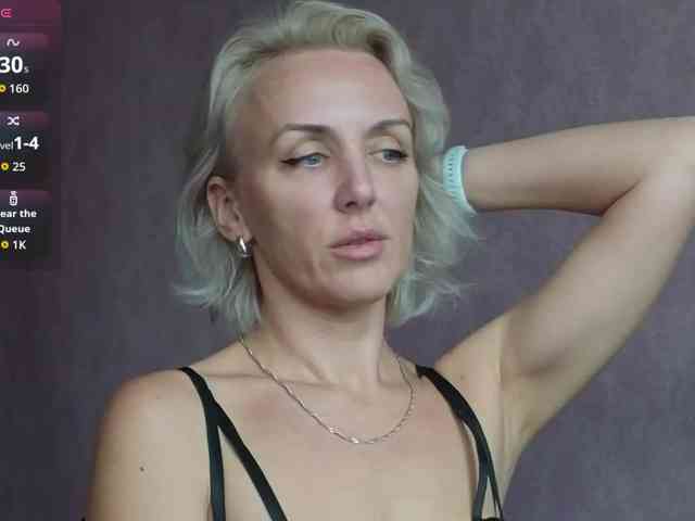 FemdomLedyMaria webcam