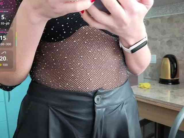 FemdomLadyMaria webcam