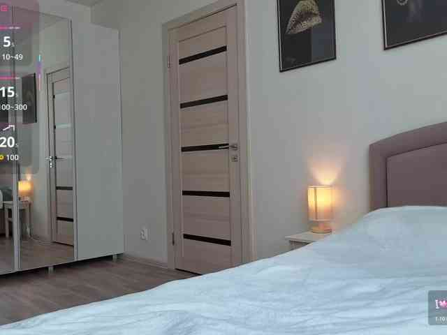 FemdomLadyMaria webcam