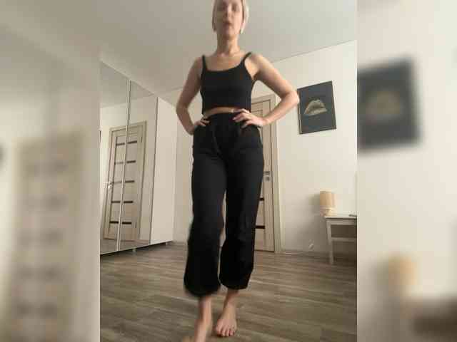 FemdomLadyMaria webcam