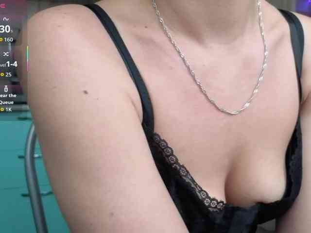 FemdomLadyMaria webcam