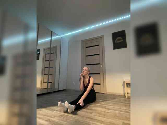 FemdomLadyMaria webcam