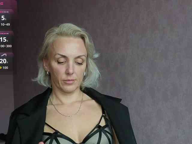 FemdomLedyMaria webcam