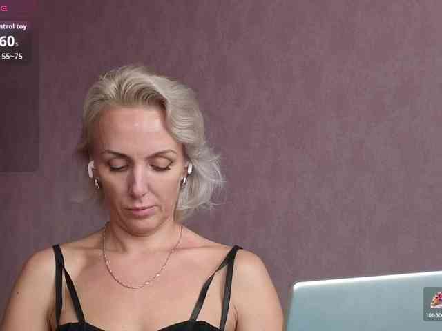 FemdomLedyMaria webcam