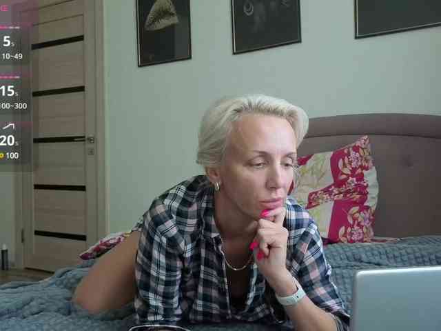 FemdomLedyMaria webcam