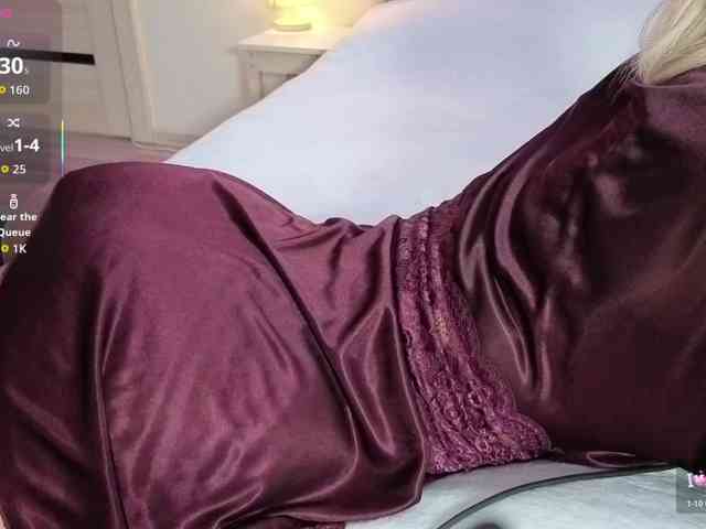 FemdomLadyMaria webcam