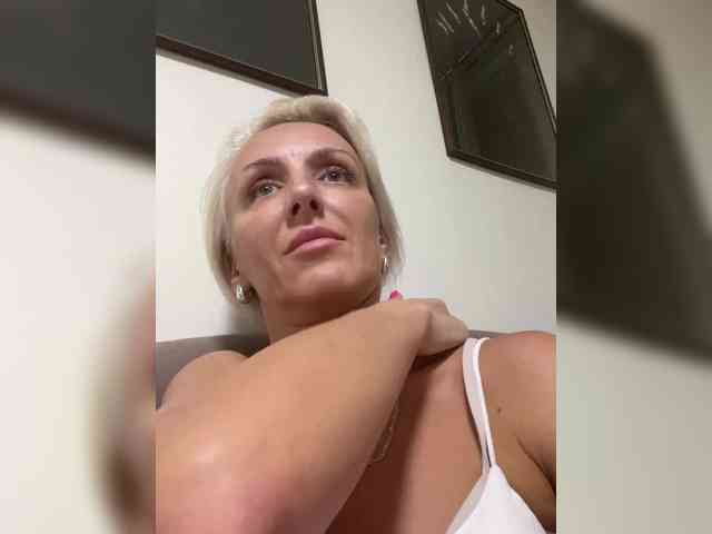 FemdomLedyMaria webcam