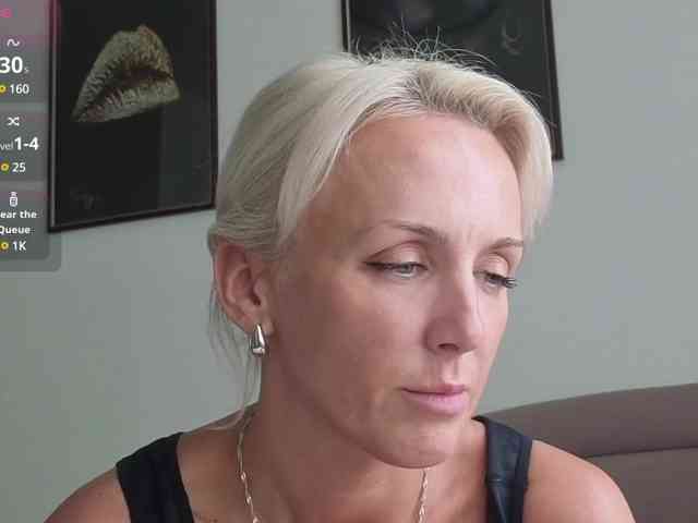 FemdomLedyMaria webcam