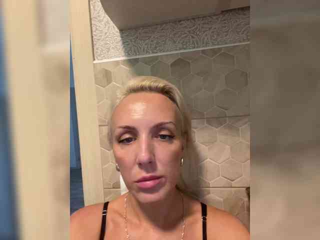 FemdomLedyMaria webcam