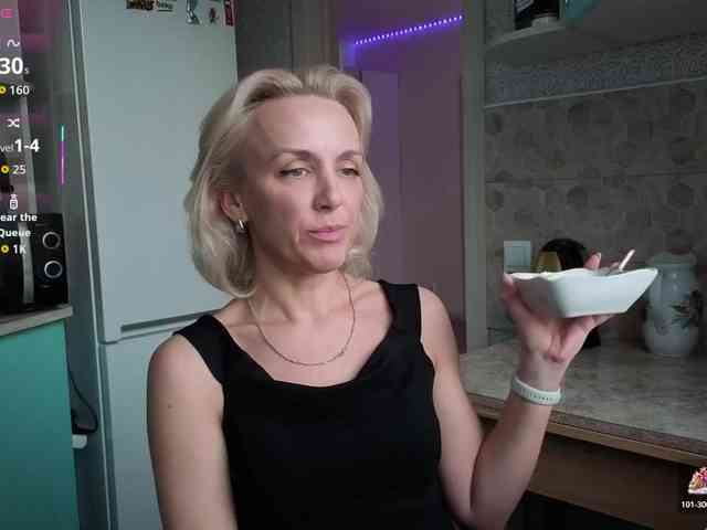 FemdomLadyMaria webcam