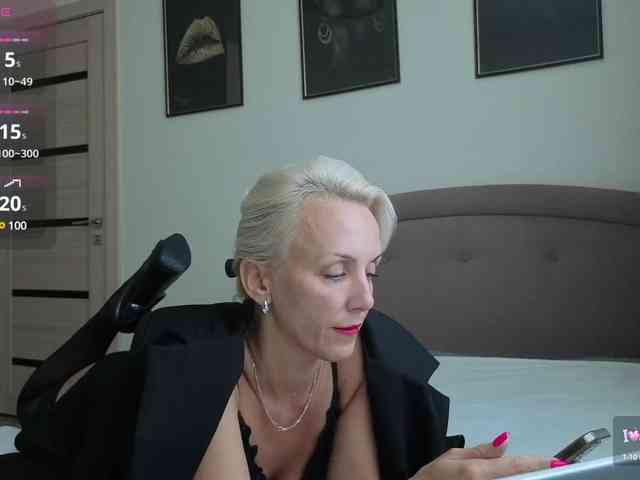 FemdomLedyMaria webcam