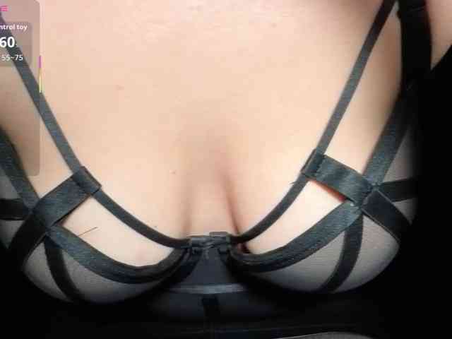 FemdomLadyMaria webcam