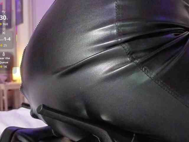 FemdomLadyMaria webcam