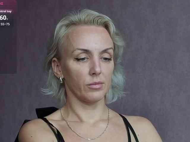 FemdomLedyMaria webcam