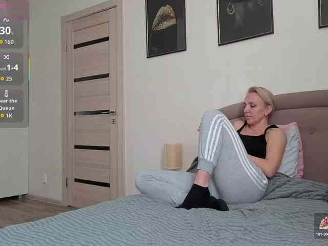 FemdomLadyMaria webcam