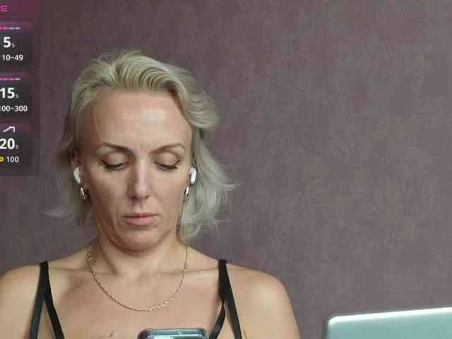 FemdomLedyMaria webcam