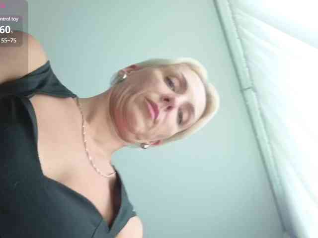 FemdomLedyMaria webcam